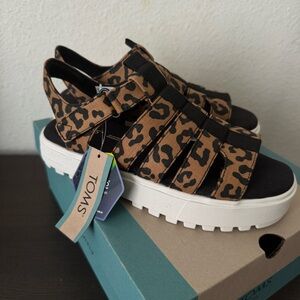 TOMS Fisherman Lug Leopard Print Canvas Sandals